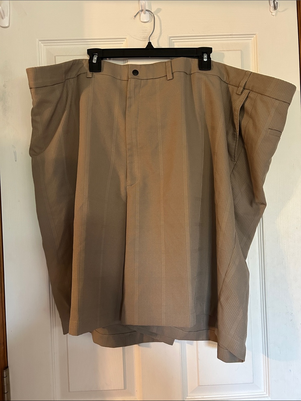 NWOT Haggar Men's Tan Flat Front Dress Shorts